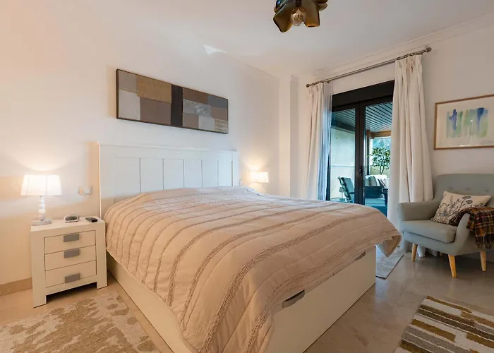 Cozy Golf Escape Flamingos - Marbella Apartment