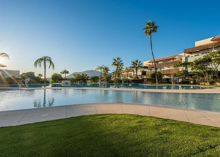 Cozy Golf Escape Flamingos - Marbella Apartment