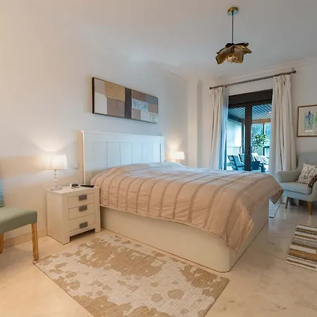 Cozy Golf Escape Flamingos - Marbella Apartamento